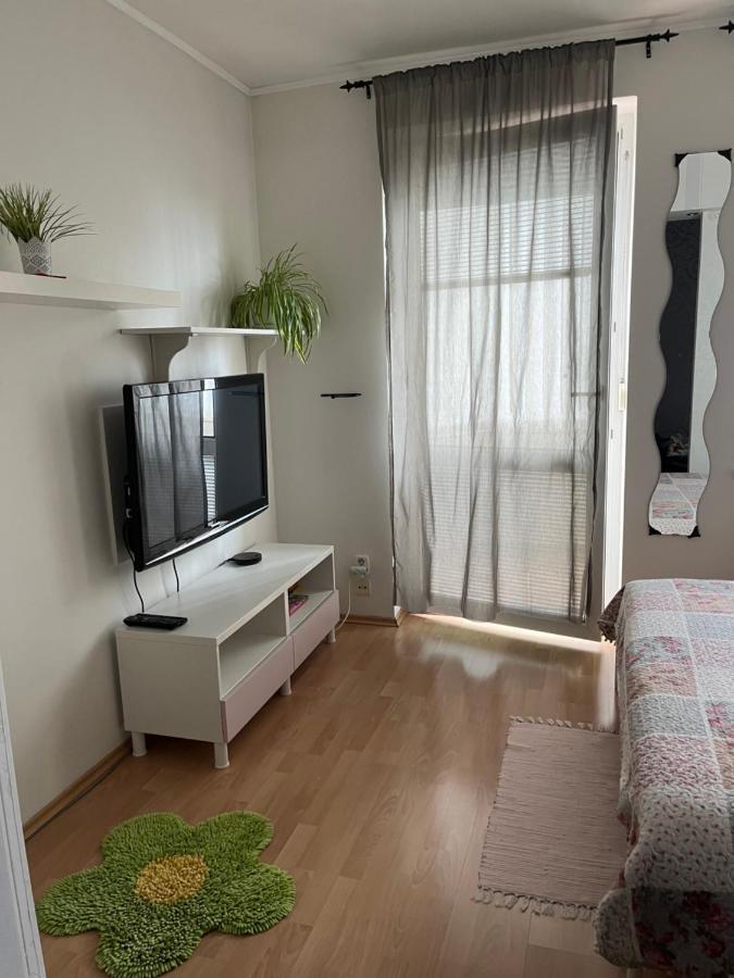Terrace Apartment S 1 Spalnou Sofia-Parking & Wifi Bratislava Buitenkant foto