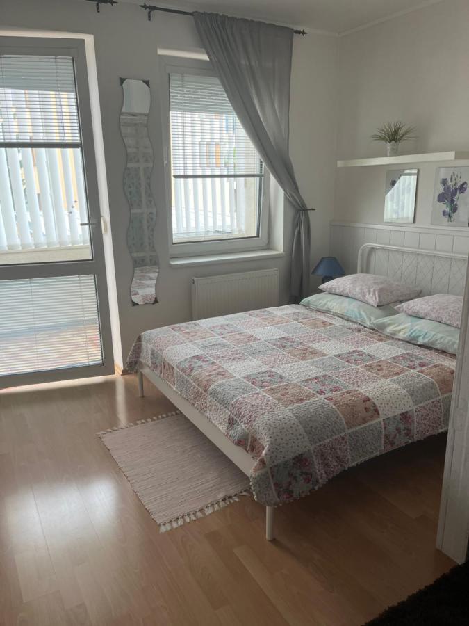 Terrace Apartment S 1 Spalnou Sofia-Parking & Wifi Bratislava Buitenkant foto